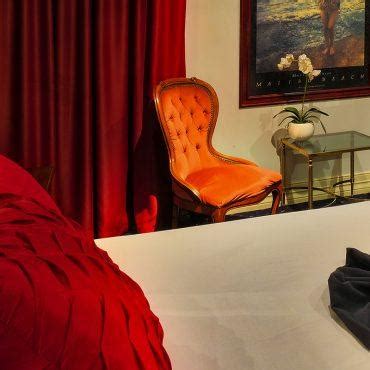 the presidential suite - brothel melbourne reviews|REVIEW: Kicked out of the presidential suite after paying $500。